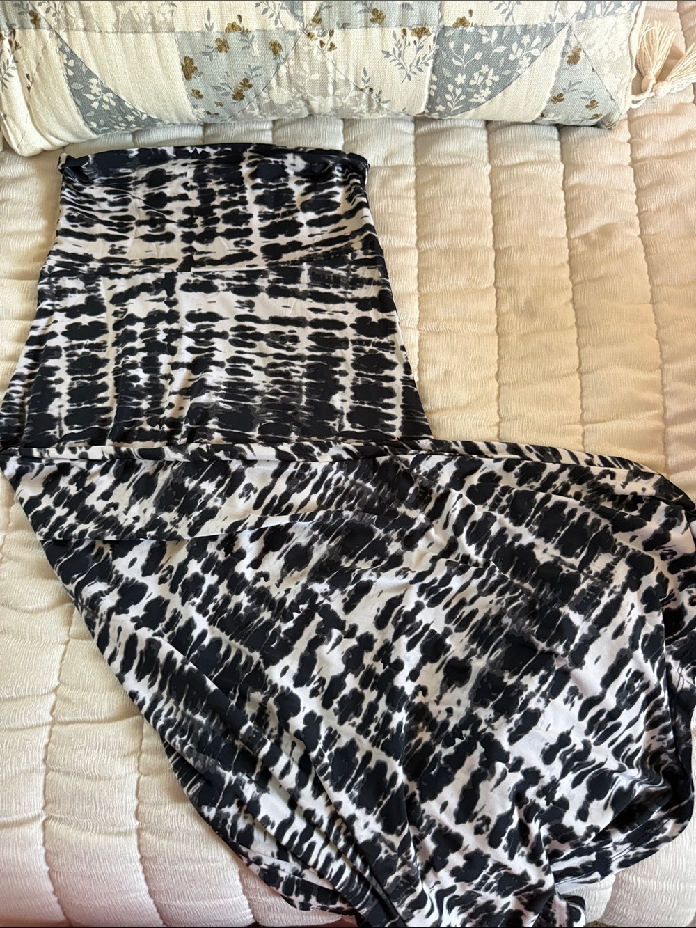 LuLaRoe Black and White Patterned Maxi Skirt